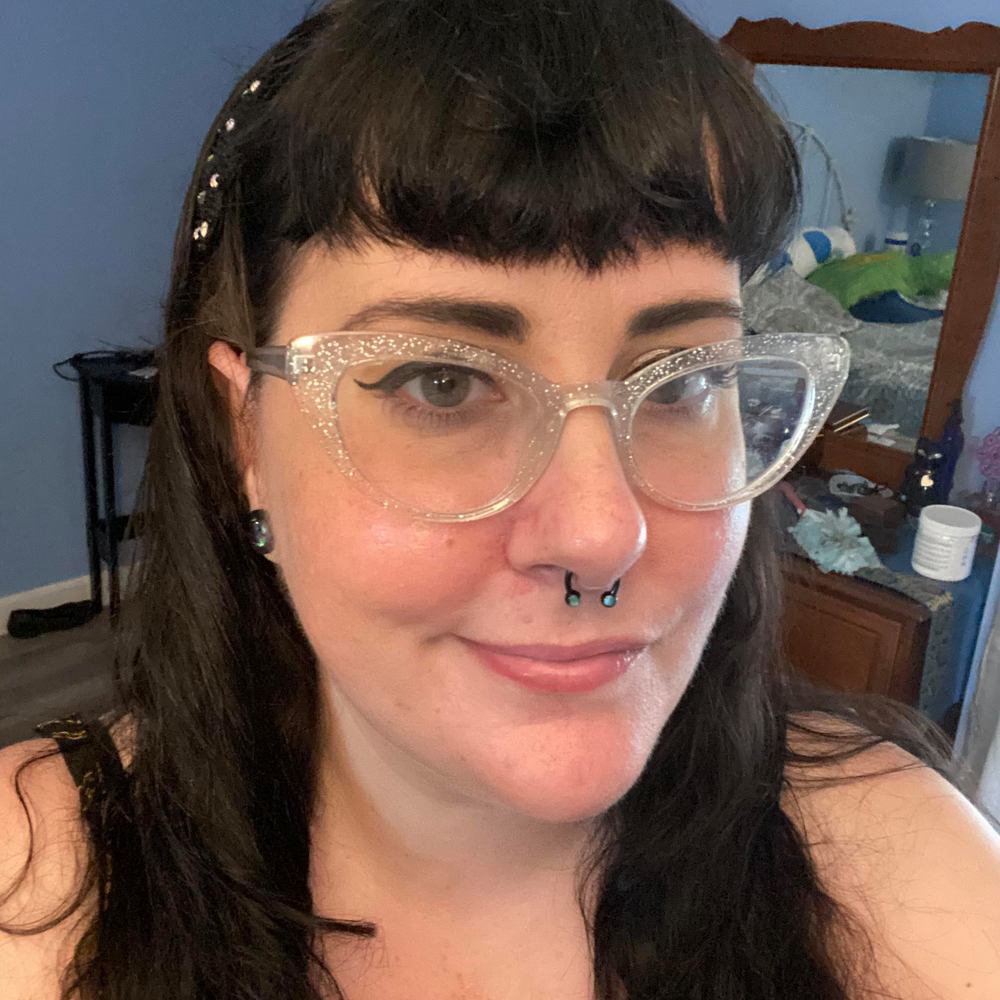 Meet your Posher, Jenn